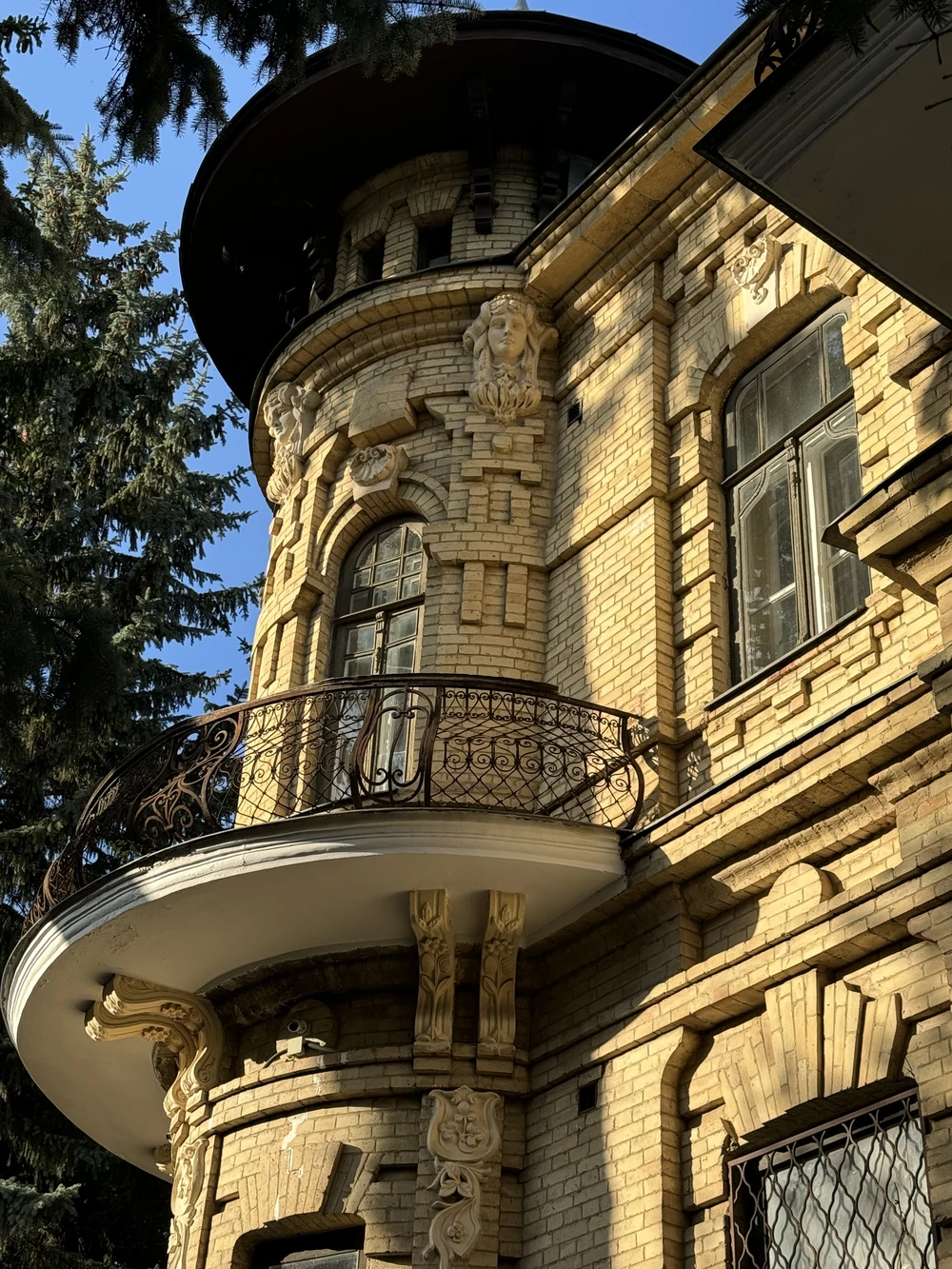 Отдых в Кисловодске: легендарные личности на курорте — фото 9