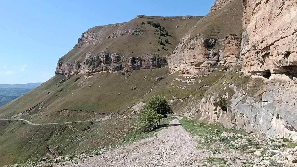Высокогорное село Кичи-Балык, целебный нарзан и аул-призрак  Схауат — фото 11