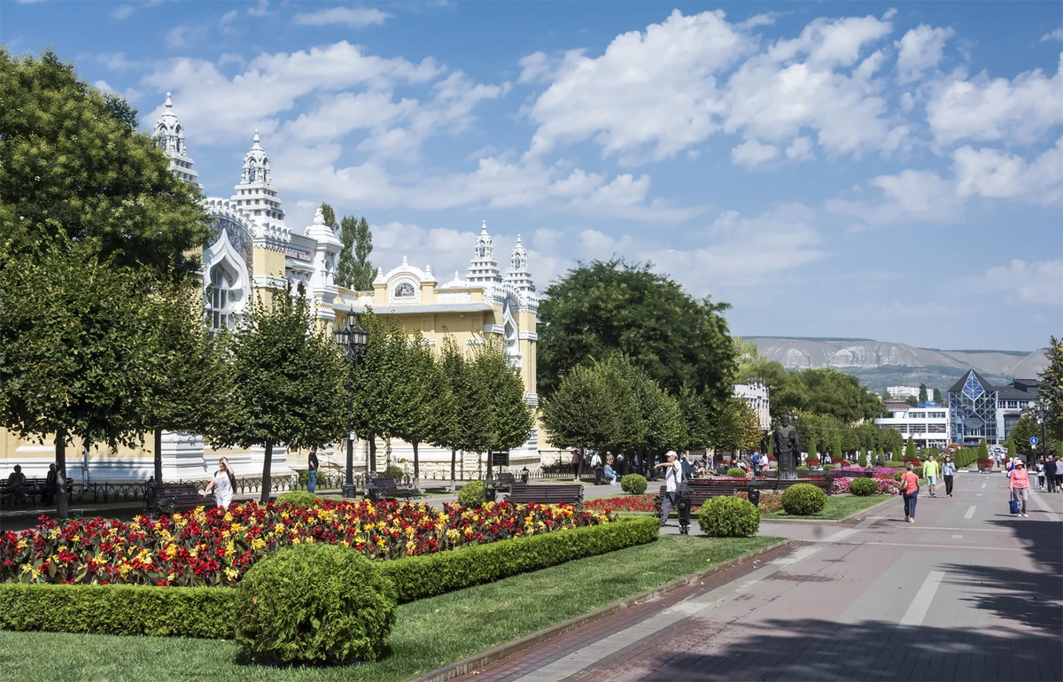 Трансфер из аэропорта/вокзала + экскурсия по Кисловодску — фото 5