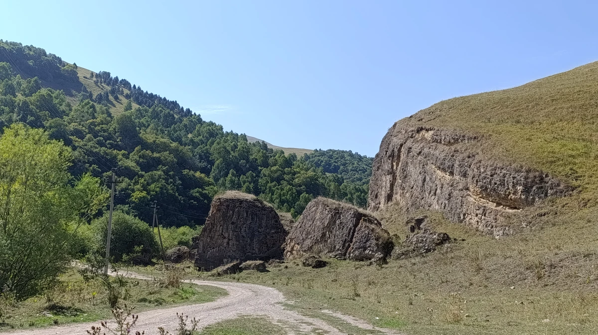 Высокогорное село Кичи-Балык, целебный нарзан и аул-призрак  Схауат — фото 6